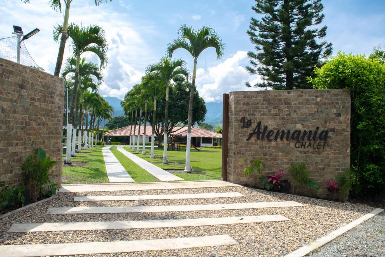 Chalet La Alemania Calarca Exterior photo