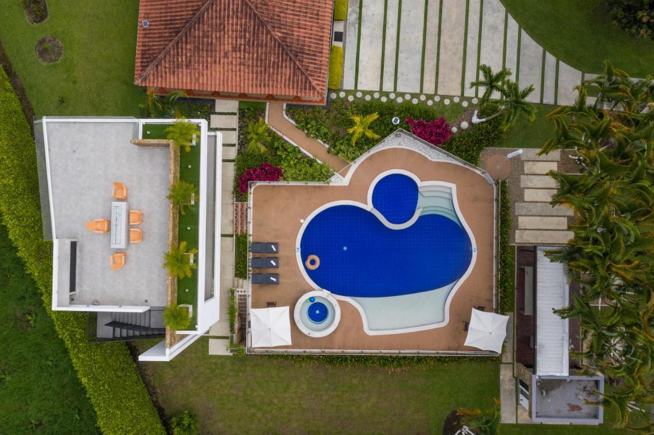 Chalet La Alemania Calarca Exterior photo
