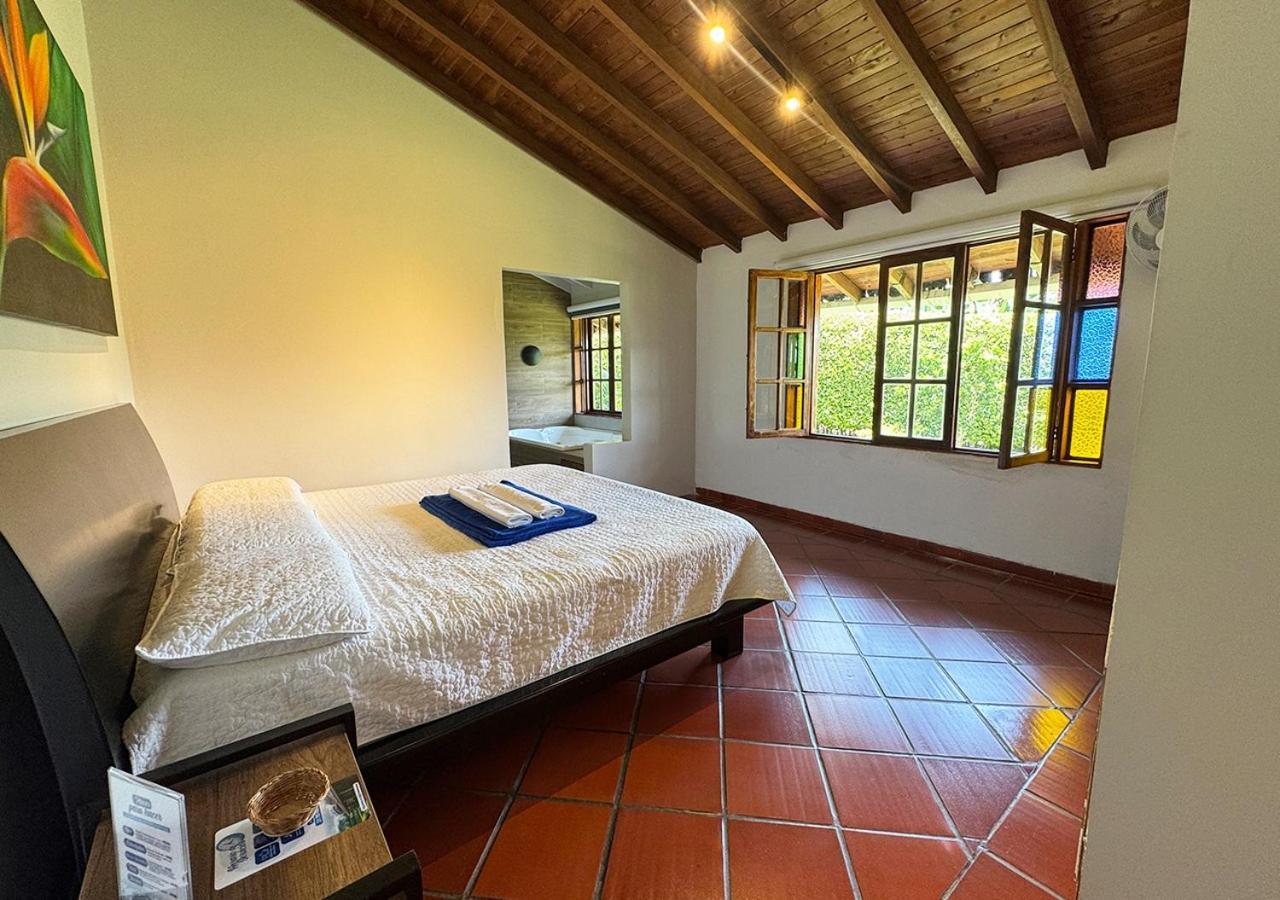 Chalet La Alemania Calarca Exterior photo